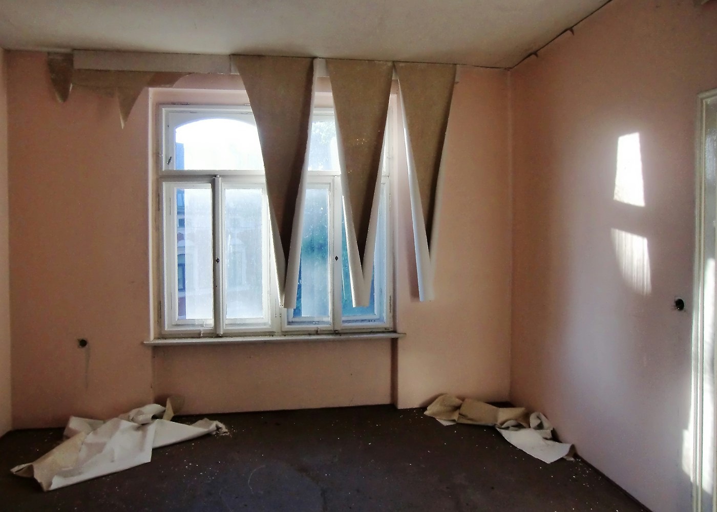 Vorher: Wohnraum · Altbau
